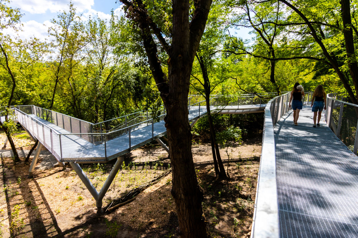 Park pod Kopcem Powstania Warszawskiego