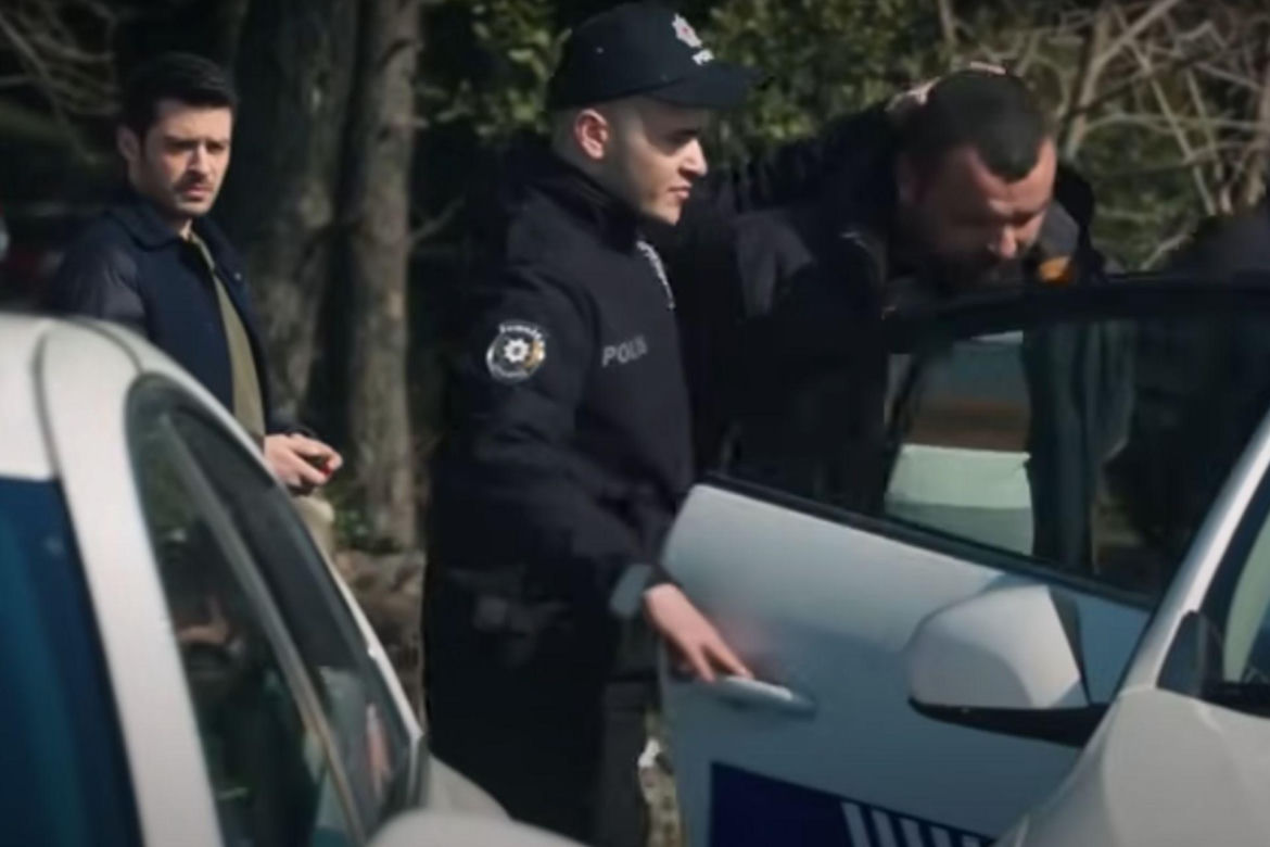Policja aresztuje porywacza 
