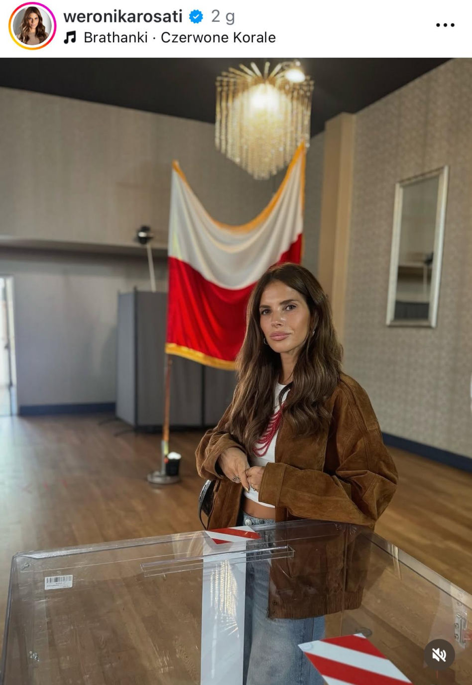 Wybory 2025: Weronika Rosati w czerwonych koralach
