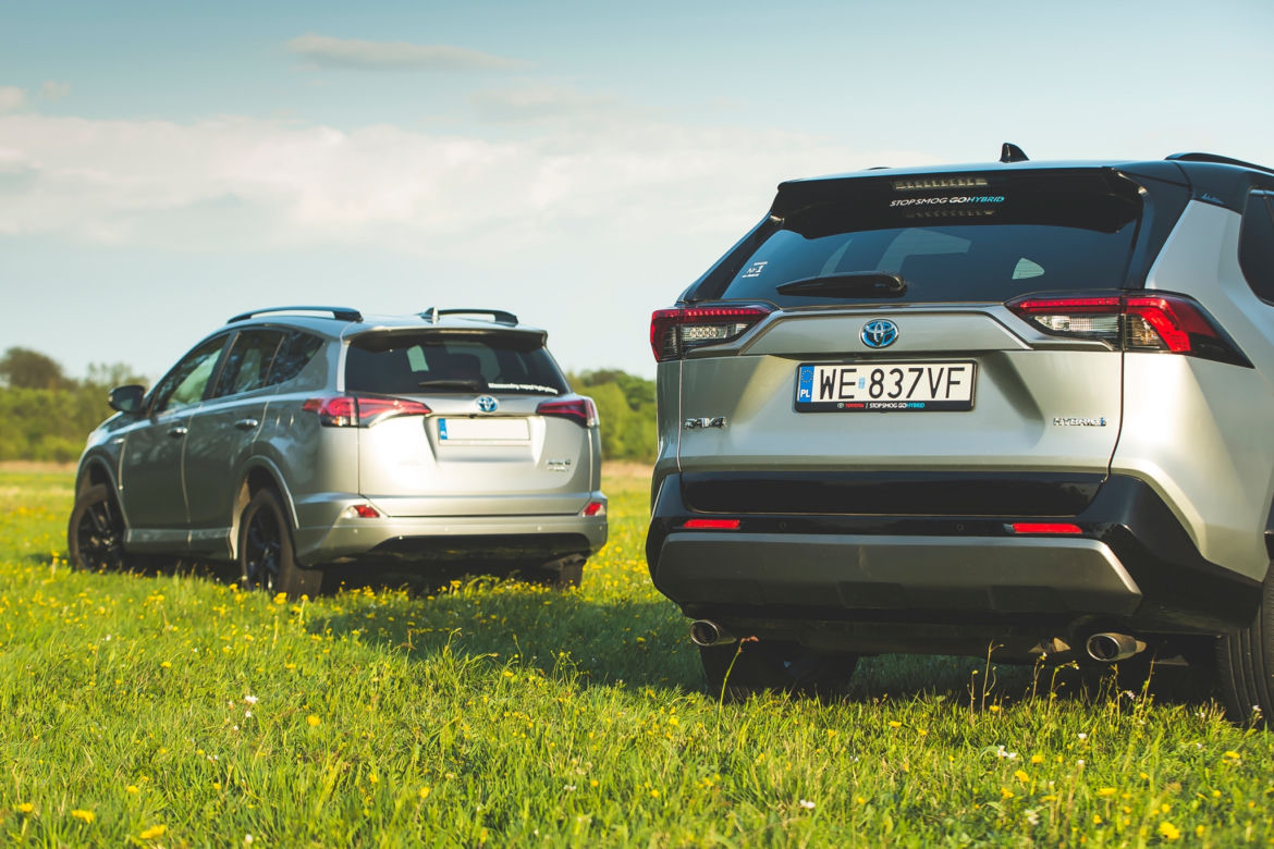 Toyota RAV4 piąta generacja & Toyota RAV4 czwarta generacja