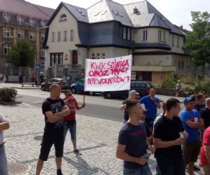 Górniczy protest przed siedzibą PGG. Chcemy podwyżek! [ZDJĘCIA]