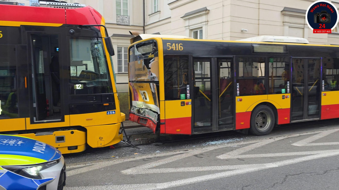 Zderzenie tramwajów i autobusu w Warszawie 18.11.2025