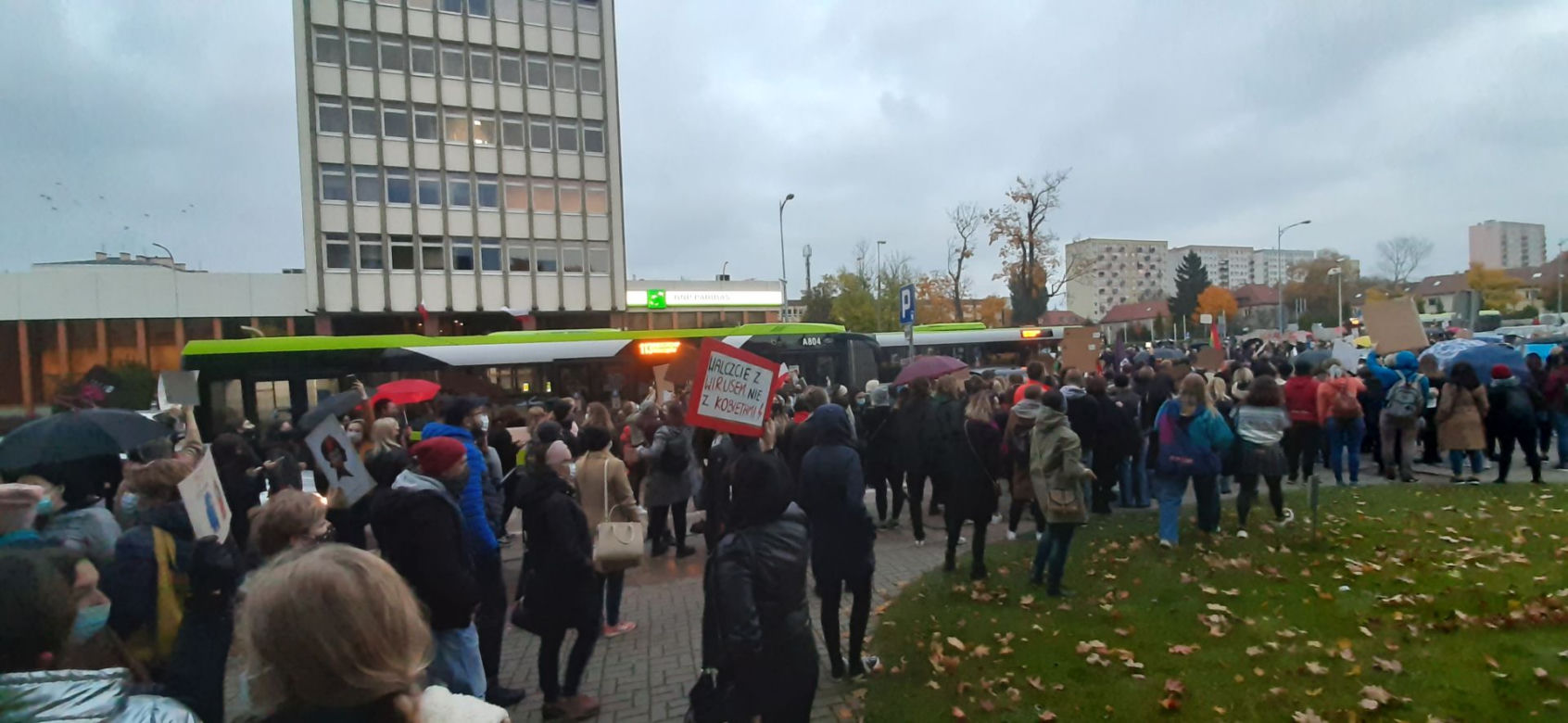 Protest kobiet - blokada ulic w Olsztynie