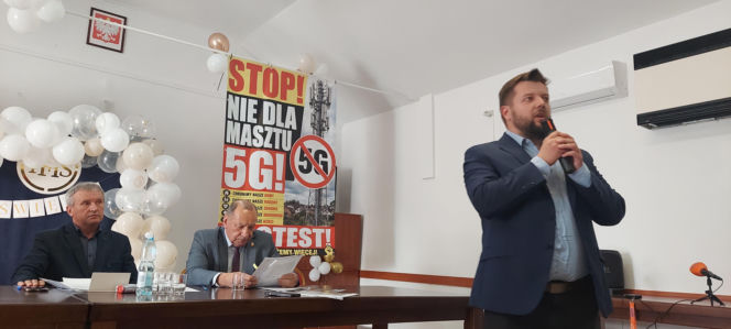 Spotkanie w sprawie budowy masztu 5 G w Płoskiem