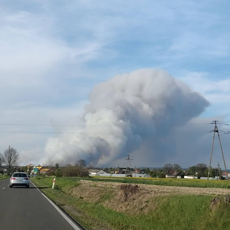 Ściana ognia i kłęby czarnego dymu. Przerażające wideo z akcji na Lubelszczyźnie!