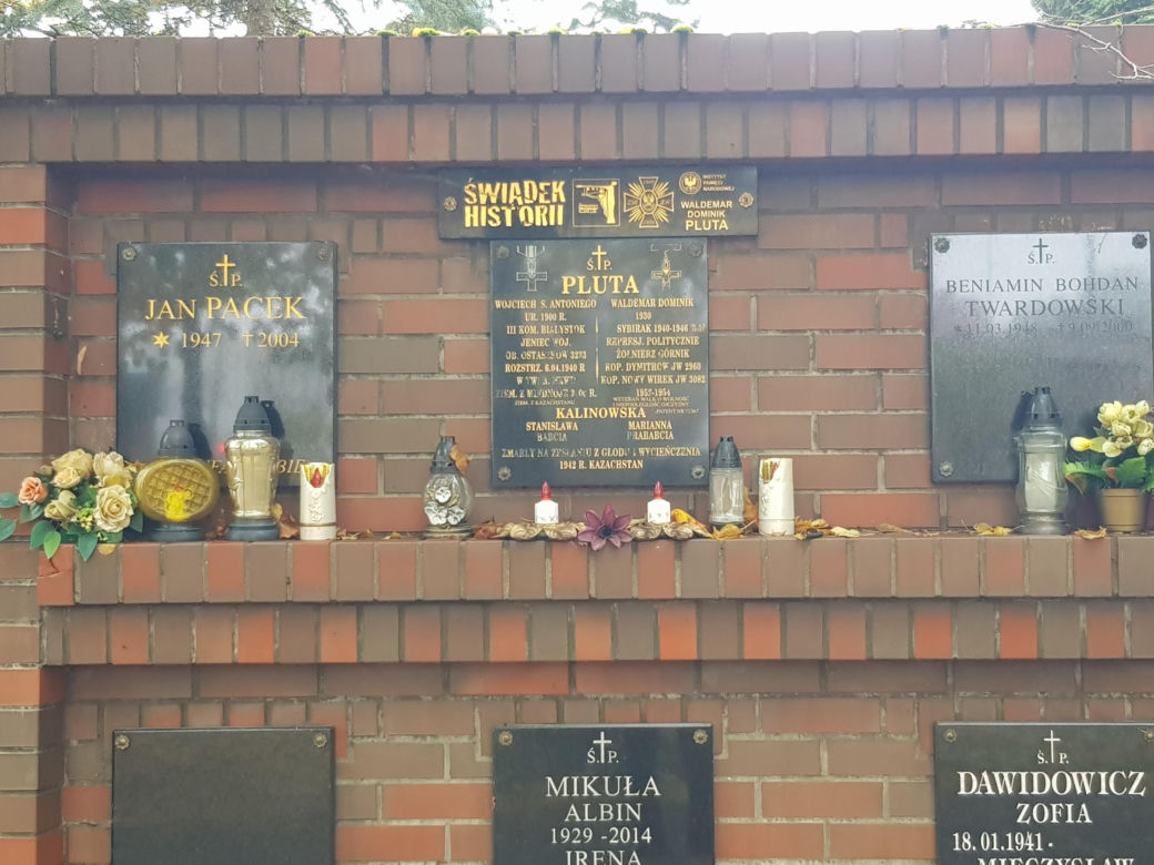 Zrobiliśmy spacer po białostockich nekropoliach. Sprawdź w jakim stanie są nagrobki historycznych postaci [ZDJĘCIA]