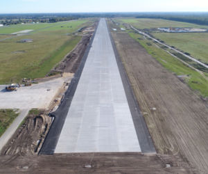 Postępy na budowie lotniska w Radomiu październik