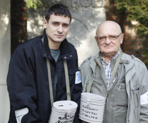 Znani ojcowie i ich dzieci. Te kadry znanych rodzin budzą emocje