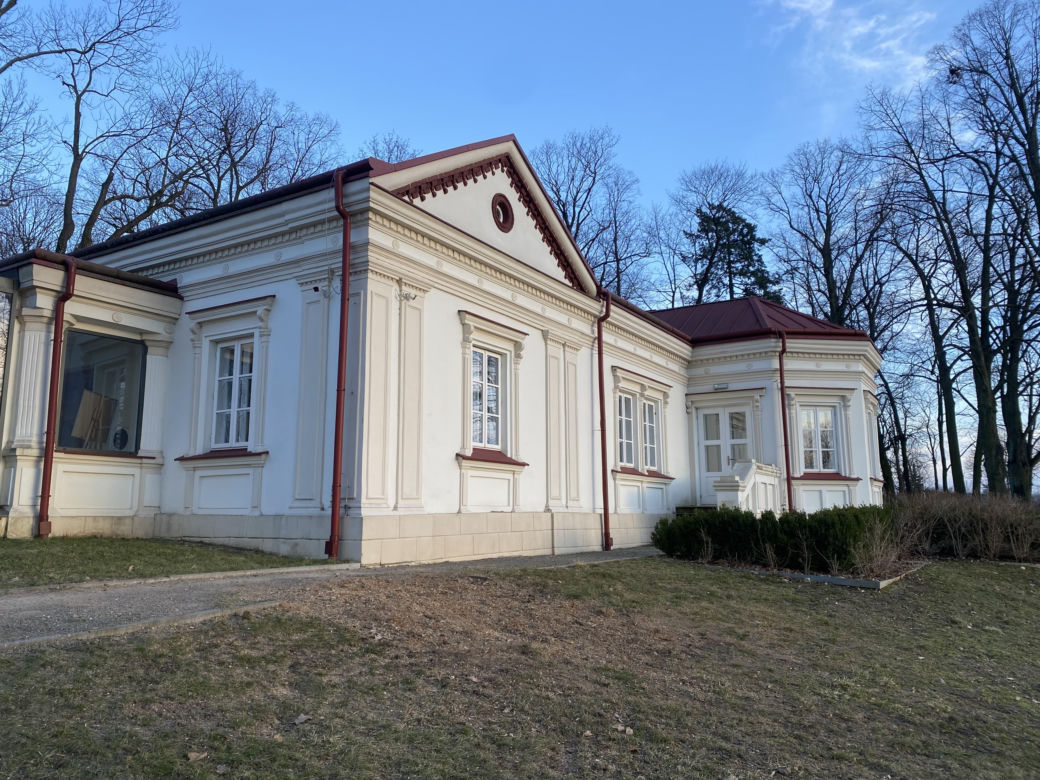 Dworek w Dzikowcu