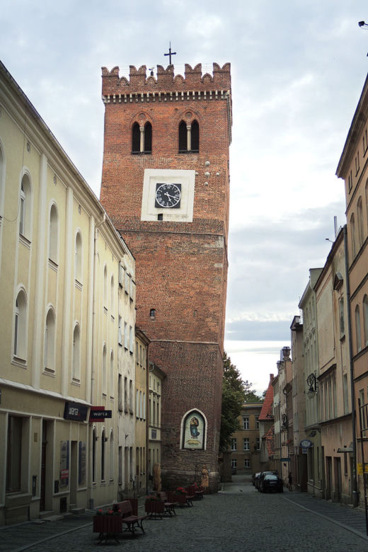 Krzywa wieża w Ząbkowicach Śląskich
