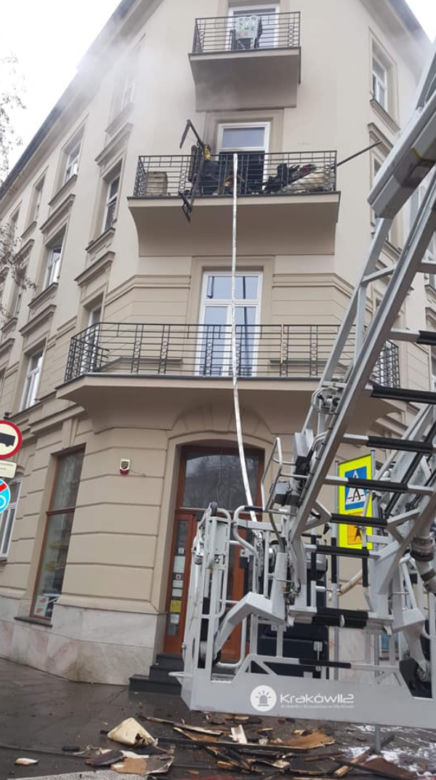 Pożar w Krakowie! Dwójka dzieci PRAWIE SPŁONĘŁA