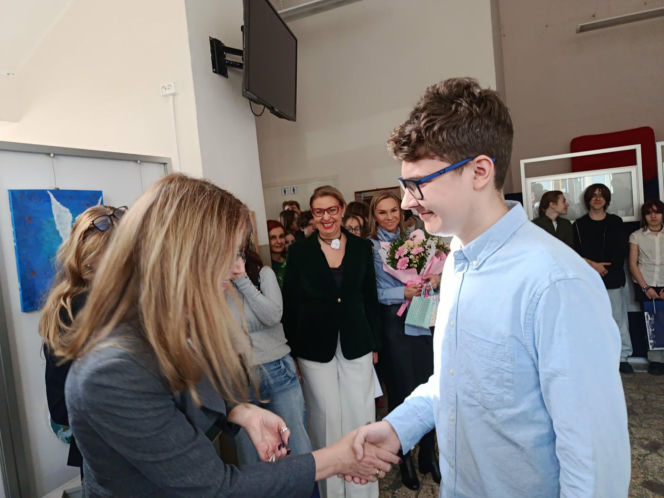 Rysowane malowane do szuflady