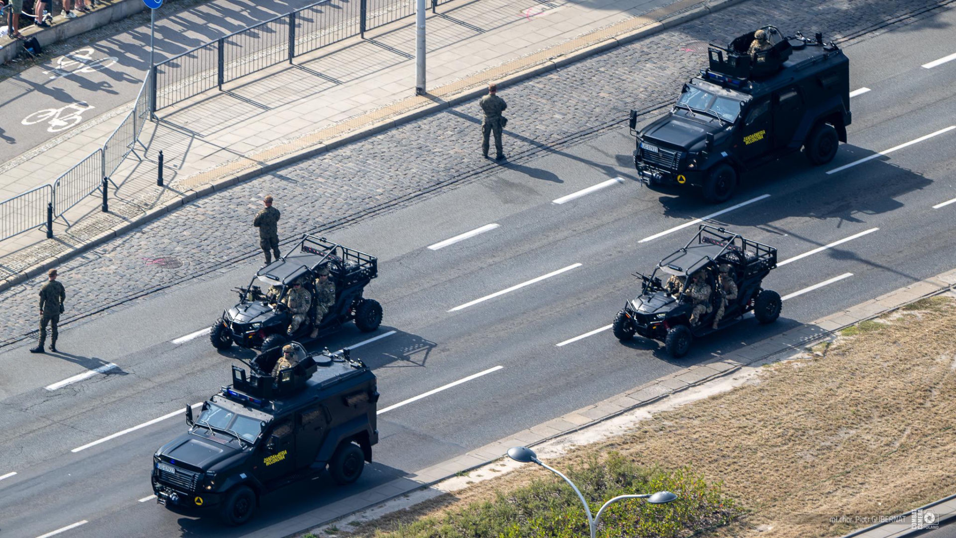 Święto Wojska Polskiego 2026: Wielka defilada w Warszawie i parada morska w Gdyni. Tysiące żołnierzy i ten sprzęt wojskowy zaskoczą Polaków