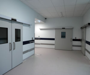 Nowy szpital w Legionowie bez SORu i porodówki. Wpadka ministra? 