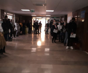 Lubelski szpital szczepi bez zasad sanitarnych