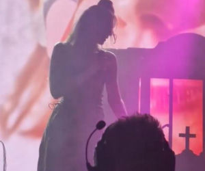 Julia Kamińska szaleje na koncercie. Doszło do obrazy uczuć religijnych