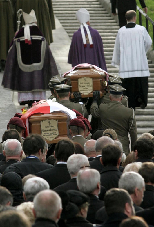 Pogrzeb Lecha i Marii Kaczyńskich w Krakowie, 2010r.