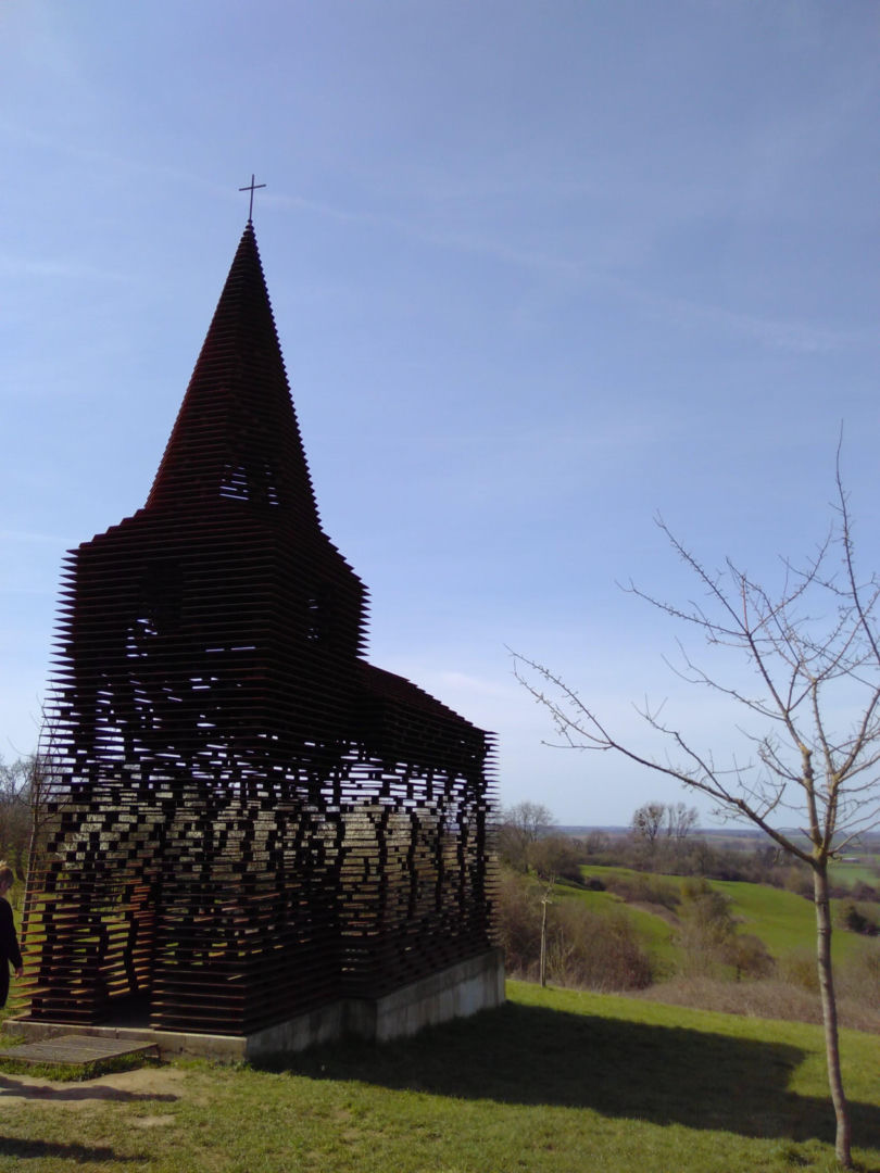 Kościół Doorkijkkerk w belgijskiej prowincji Limburg