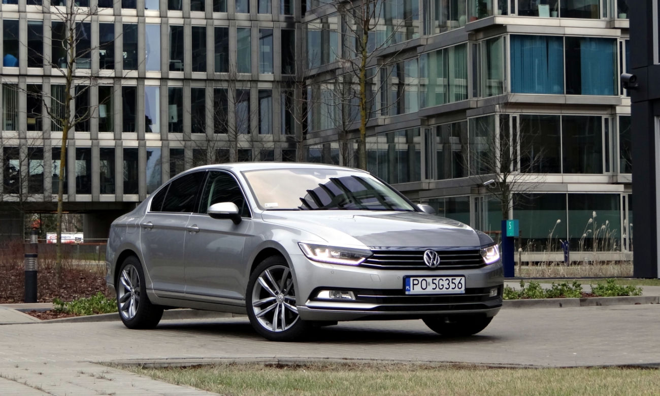 Volkswagen Passat Limousine B8 Highline 2.0 TDI DSG BlueMotion