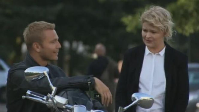 M jak miłość odc. 1024. Marta (Dominika Ostałowska), Andrzej Budzyński (Krystian Wieczorek)