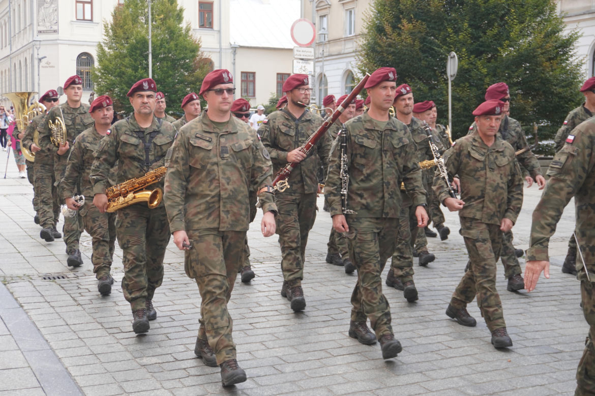 MSPO 2025. Parada Orkiestry Wojskowej w Kielcach
