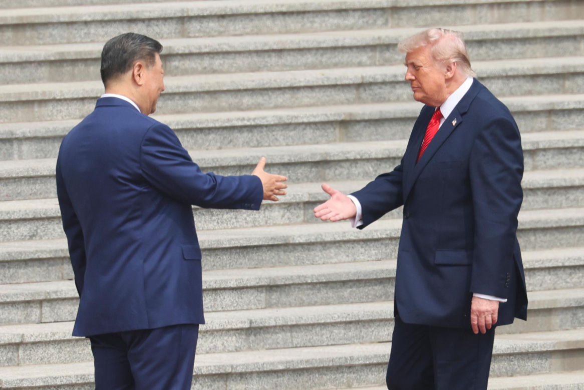 Trump w Chinach! Zobacz spotkanie. "Wielki przywódca, fantastyczna przyszłość"