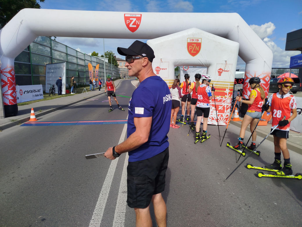 Zawody o Puchar Polski na nartorolkach Marwe Cup 2025 zostały zainaugurowane w Siedlcach