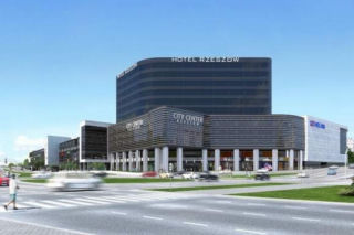 Galeria handlowa City Center z trzygwiazdkowym hotelem. WIDEO