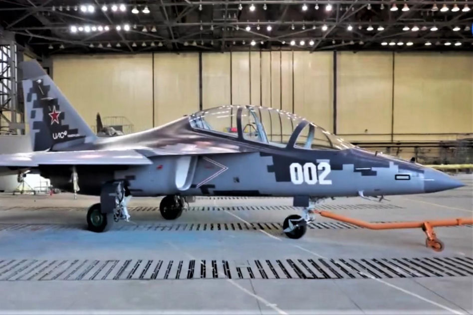 Prototyp Jak-130M