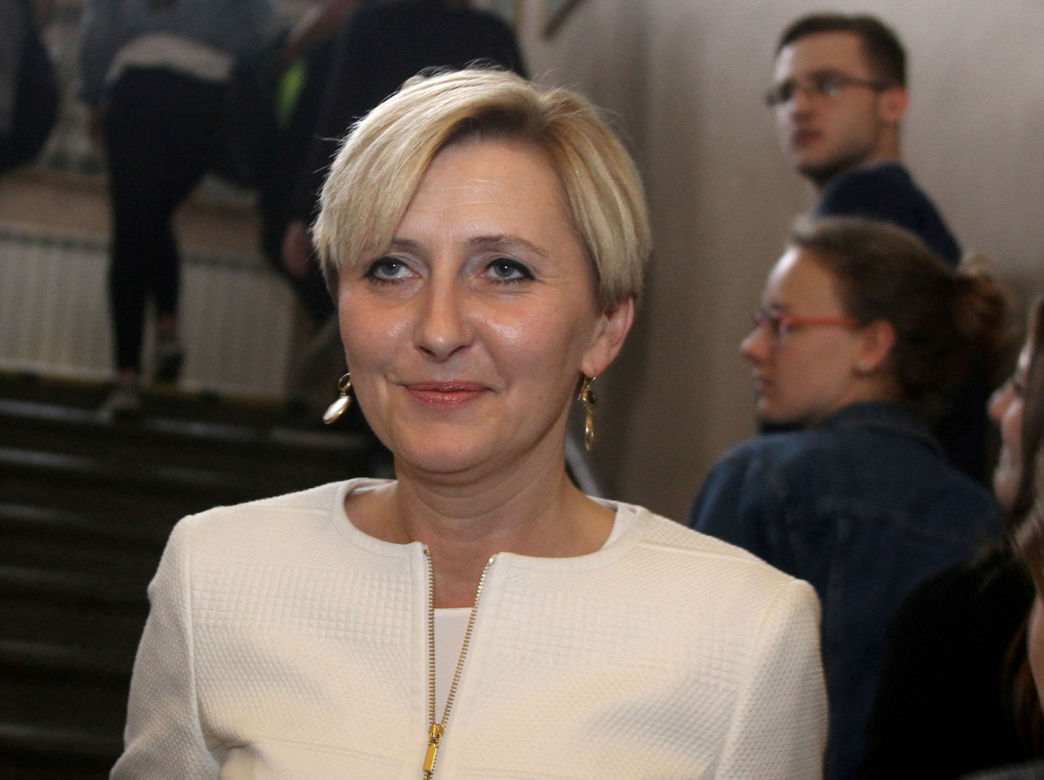 Agata Duda powinna zmienić fryzurę! Stylista radzi pierwszej damie