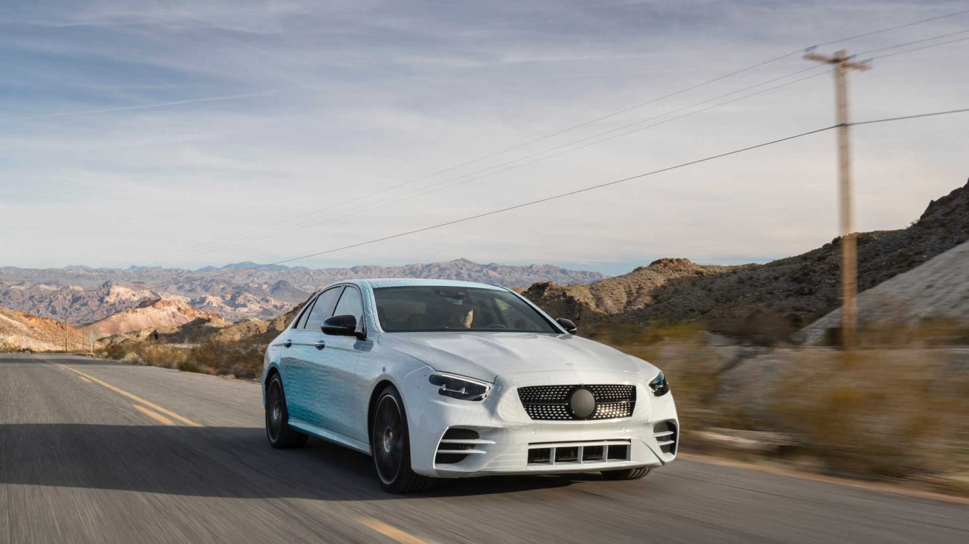 Zamaskowany Mercedes-Benz Klasy E (2020) po facelitingu