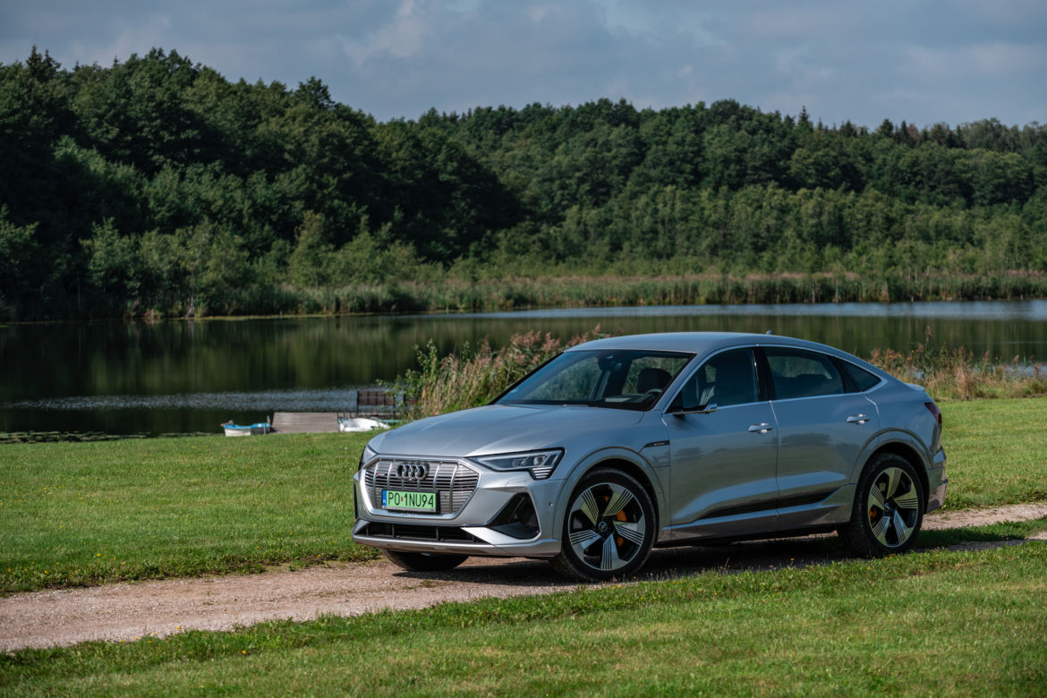 Audi e-tron Sportback 55 quattro S line (Florett Silver)