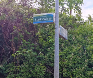 Ulica Starkiewicza zamknięta po awarii wodociągu