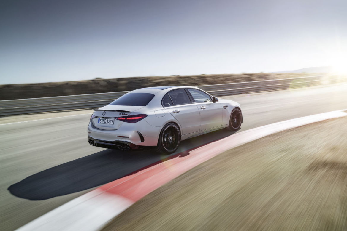 Mercedes-AMG C 63 S E Performance (2023)
