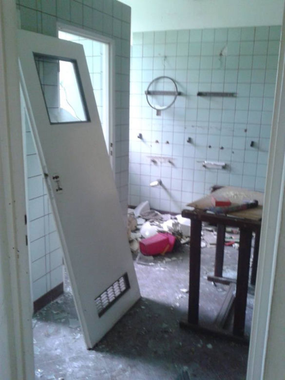 Opuszczona wytwórnia figurek woskowych