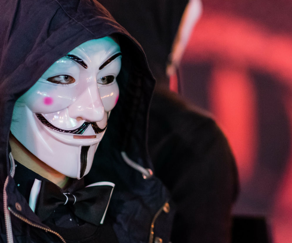 Grupa Anonymous drugi raz włamała się do drukarek tysięcy Rosjan! Co napisali?