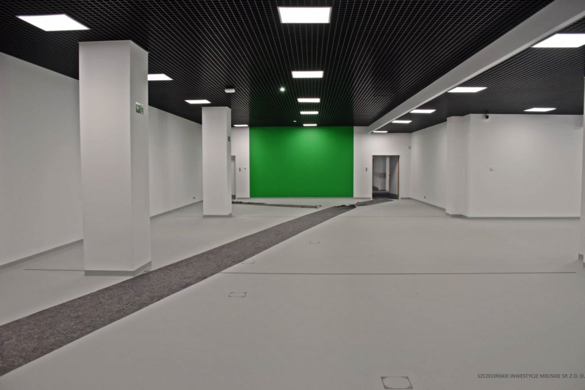 Budowa stadionu w Szczecinie dobiega końca. Trwają prace wykończeniowe i porządkowe