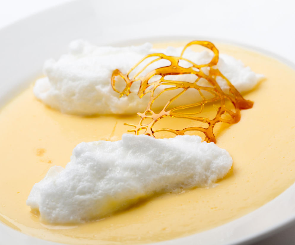 Pamiętasz ten smak z przedszkola? Zupa Nic to najprostsze śniadanie na słodko, który zrobisz w 10 minut