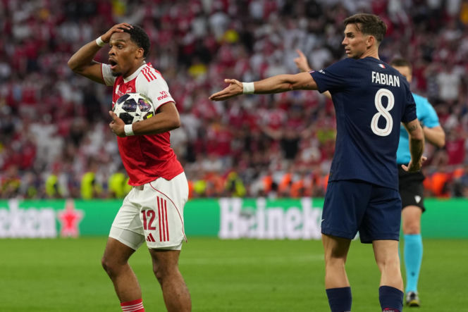 Liga mistrzów. Mecz PSG - Arsenal