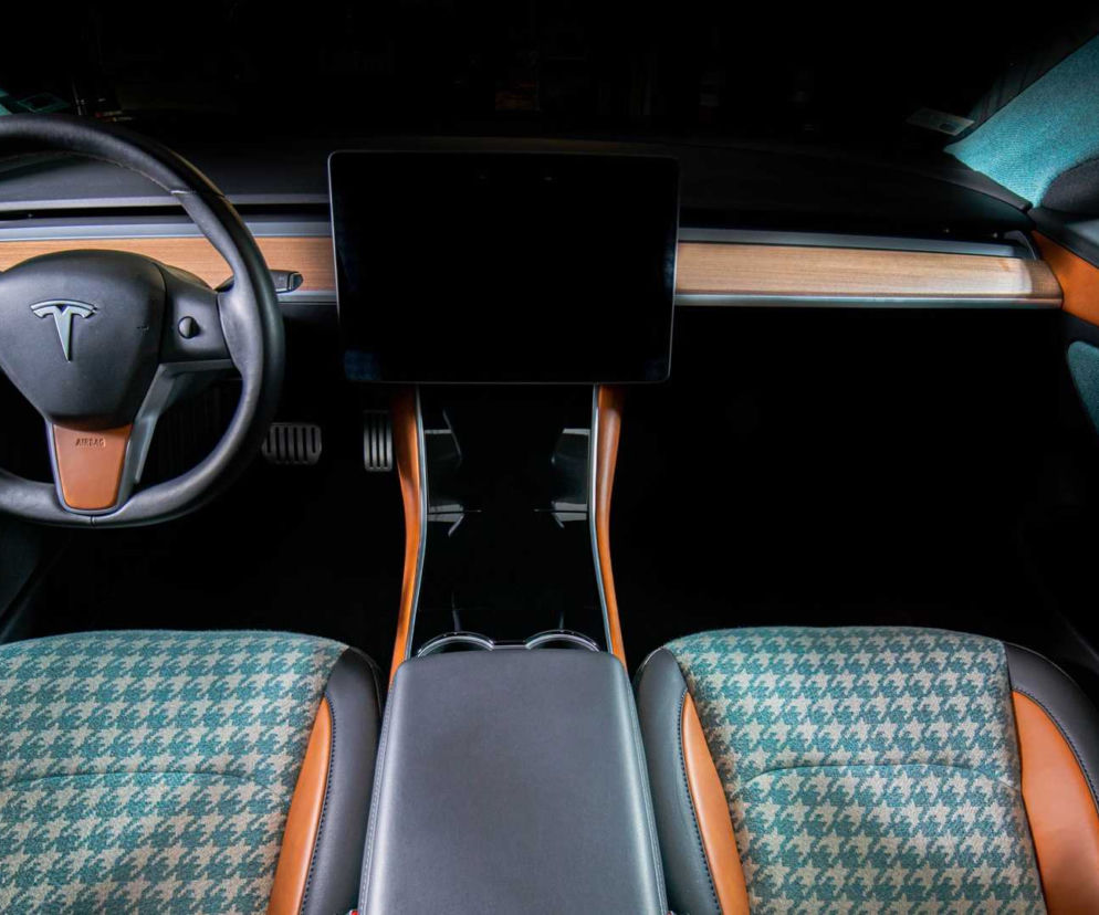 Tesla Model 3 z wnętrzem od Vilner