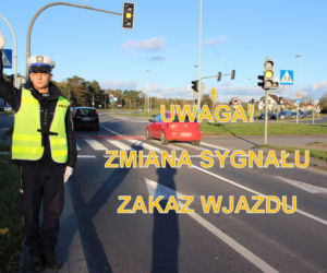 Policja przypomina sygnały i komendy kierujących ruchem