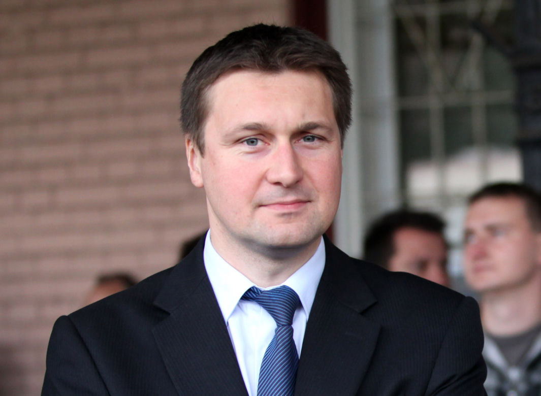 Prezes PiS  chce wyrzucić posła za pobicie żony
