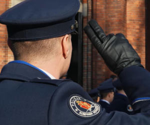 Piotr ubrał mundur, ucałował rodzinę i wyszedł do pracy. Jego serce nagle przestał bić