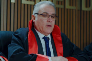 Dziedzictwo, odcinek 1049: Aynur chwilowo odzyska wolność i odsunie od siebie Sinana. Przed czym chce go chronić?