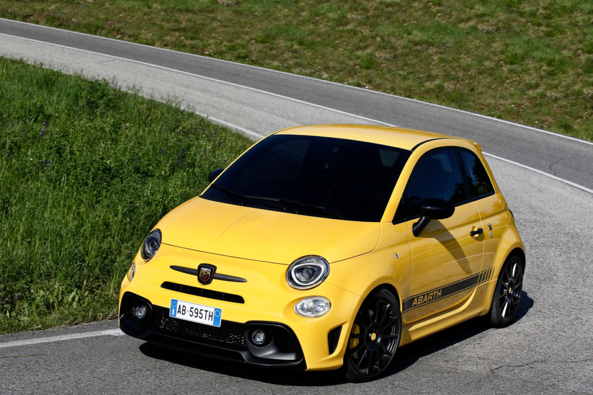 2016 Abarth 595 Competizione