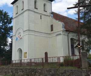 Ksiądz spadł z nieba