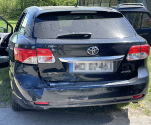 Pijany wiózł 8-letnią córeczkę. Mężczyzna wjechał w tył innego auta 