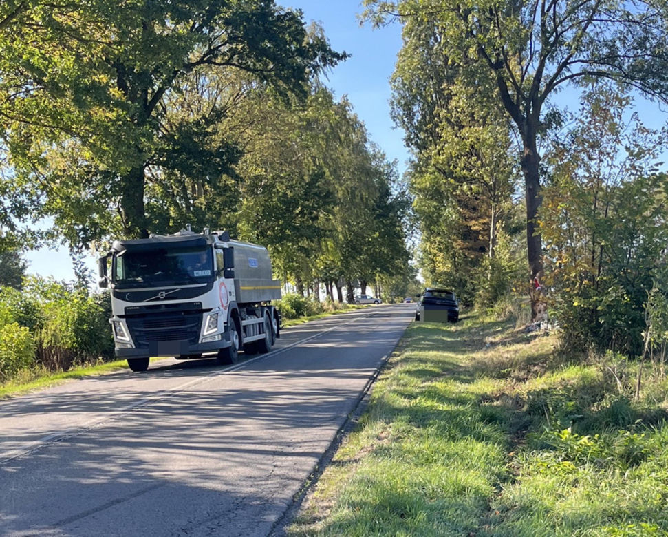 Tragiczny wypadek w Zalesiu. Nie żyje 23-letni kierowca BMW