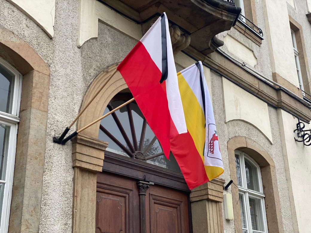Jelenia Góra: Pogrzeb 11-letniej Danusi. Całe miasto pogrążone w smutku