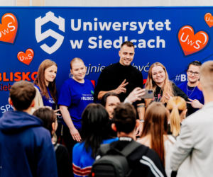 Tłumy młodych ludzi na kampusie. Dzień Otwarty 2025 na Uniwersytecie w Siedlcach za nami